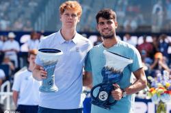 足球直播在线观看-包含蒙特卡洛大师赛绝杀拉沃尔杯，辛纳带队取胜的词条